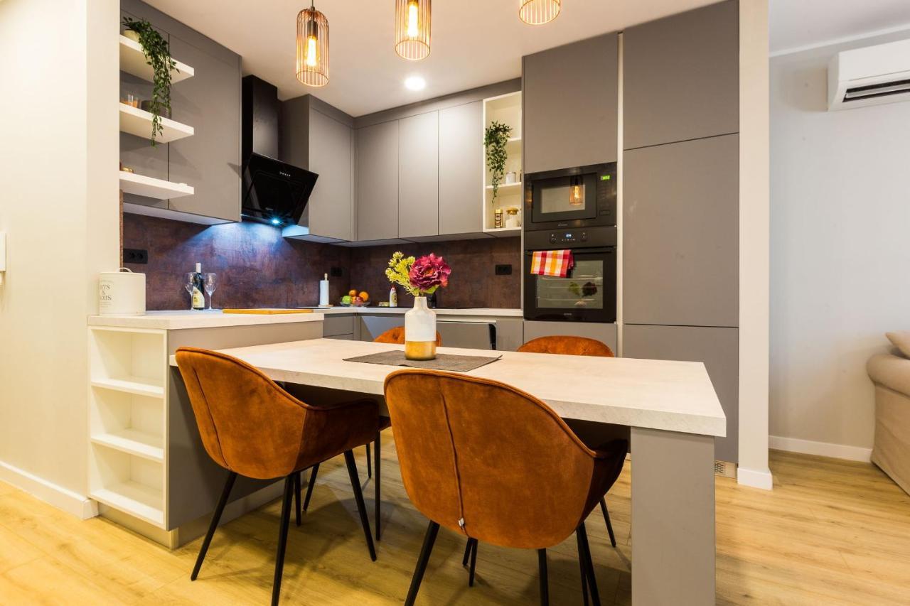 Karla'S Exclusive Central Apartment Задар Екстер'єр фото